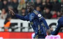 Fenerbah�e'de Kante ��kmaz�! Ayr�l�k kolay de�il