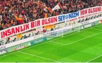 Galatasaray trib�nlerinden siyonizme tepki