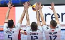 �stanbul Gen�lik play-off serisi ilk ma��n� kazand�!