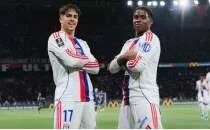 PSG'ye Olimpik Lyon tokad�