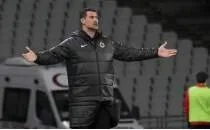 Volkan Demirel'e ma� sonu k�rm�z� kart!