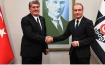 Be�ikta�'ta 11 futbolcunun bileti kesildi