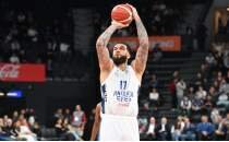 Anadolu Efes'te pivot Vincent Poirier, ameliyat edildi