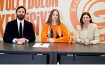 Eczac�ba��, Aleksandra Uzelac'� kadrosuna katt�