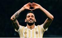 Hakan Safi'den �alhano�lu s�rprizi!