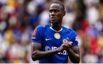 Como, Chalobah transferinden mutlu sona ula�t�