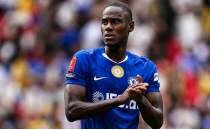 Como'dan Chalobah ata��! Chelsea ile pazarl�k s�r�yor