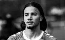 Frans�z futbolcu nehirde bo�ularak hayat�n� kaybetti