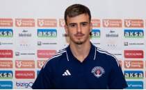 Kas�mpa�a, gen� futbolcu Sercan Deniz'i renklerine ba�lad�