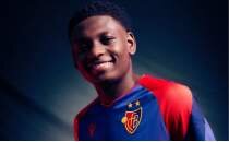 Trabzonspor'da Kazeem Olaigbe Basel'e kiraland�!