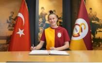 Galatasaray, kaptan� Ebru Top�u ile s�zle�me uzatt� 