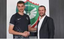Amed SK, Burak Bozan'� a��klad�!