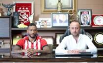 Transfer tahtas� a��lan Sivasspor, 4 futbolcuyu kadrosuna katt�