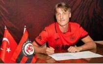 �orum FK, Markus Karlsbakk'� kadrosuna katt�