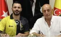 �stanbulspor, 3 oyuncuyu kadrosuna katt�