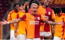 Galatasaray'da Lucas Torreira'ya kaptanl�k g�revi
