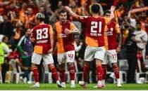 Galatasaray h�cumda zirvede, savunmada alarm veriyor