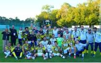 Fenerbah�e'den Avrupa'da farkl� zafer