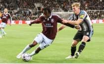 Aston Villa, Fenerbah�e sonras� Newcastle'� da y�kt�!