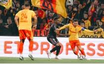 Lens, 10 ki�iyle Lyon'u devirdi