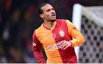 Galatasaray'da Sane'nin Fenerbah�e karnesi parl�yor!