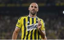 Vedat Muriqi'den fla� a��klamalar