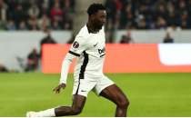 Afrika bas�n�ndan Be�ikta�'�n y�ld�z�na �vg�!
