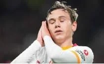 Yazarlardan Galatasaray yorumlar�