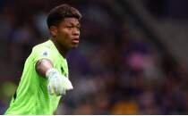 Aston Villa, Zion Suzuki i�in anla�t�!