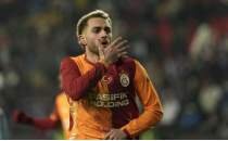 Bar�� Alper Y�lmaz'�n yine pe�indeler!