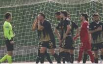 Mu�laspor, zirveden uzakla�t�