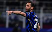 Hakan �alhano�lu, Inter'de kalmak istiyor