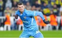 Dominik Livakovic'e 'Kal' �a�r�s� ve a��klama!