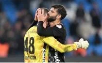 Hakan Safi, �mit Akda� ile anla�t�!