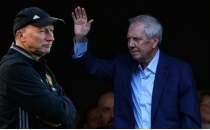 Aziz Y�ld�r�m a��klad�: Chris Van Puyvelde