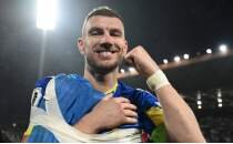 Edin Dzeko'dan Bosnal� �ocuklara mektup!