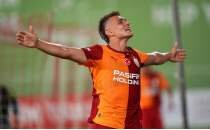 Okan Buruk'tan ayr�l��a engel: Kaz�mcan Karata�