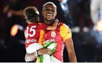 Osimhen i�in transfer kap�lar� kapand�!