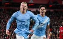 Manchester City, Liverpool'u alt�st etti!