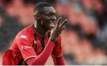 Galatasaray'�n yeni golc� aday�: Pape Moussa Fall