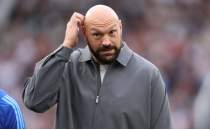 Tyson Fury, ringlere d�n�yor