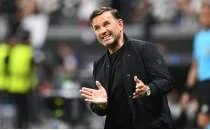 Okan Buruk'tan transfer a��klamas�