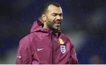 Ashley Cole, �talya 2. Ligi'nde Cesena'n�n ba��na ge�ti