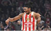 Moneke'den Fenerbah�e Beko transferlerine olay yorum