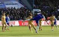 FA Cup'ta �ok b�y�k s�rpriz; Crystal Palace, 6. Lig tak�m�na elendi