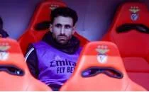 Daha ilk ma�ta gerilim: Rafa Silva'ya �ok tepki