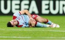 Avrupa gecesi kabusa d�nd�! Van Persie o�lunu g�zya�lar�yla izledi