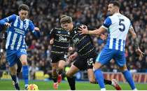 Brighton, son dakikalarda �� puan� elinden ka��rd�