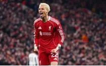 Liverpool, ligde be� hafta sonra kazand�