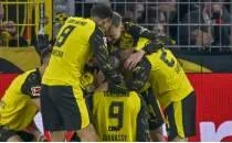 Dortmund kazand�; fark� 6'ya kadar indirdi